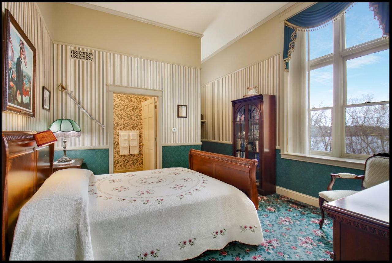 Carnegie Hall Boutique Hotel Ladysmith Eksteriør bilde