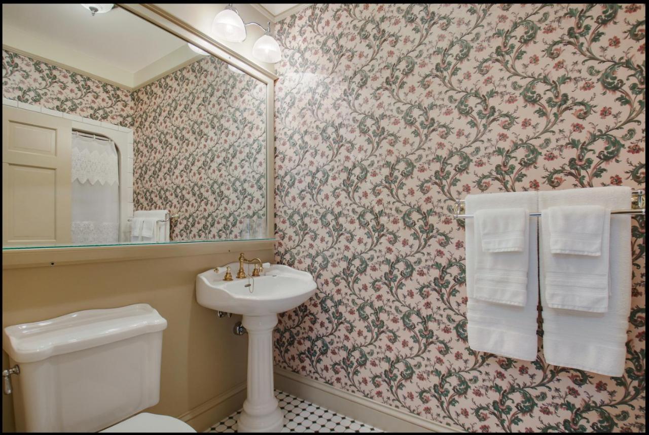 Carnegie Hall Boutique Hotel Ladysmith Eksteriør bilde